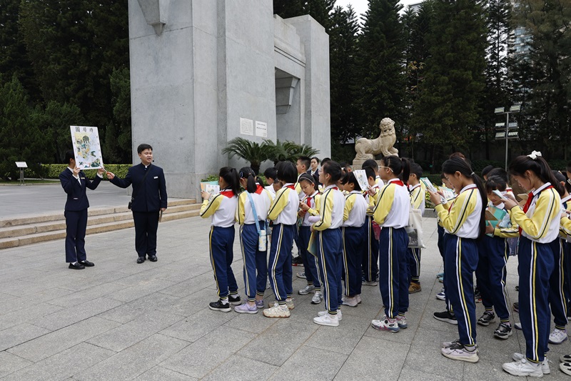 黄花岗学堂于主墓道追溯黄花岗起义历史.jpg